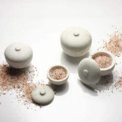 Bennett 7.25 X 6 Inch Storage Bowl With Lid, Large -Home Decorate Shop 7benn lgwh 6